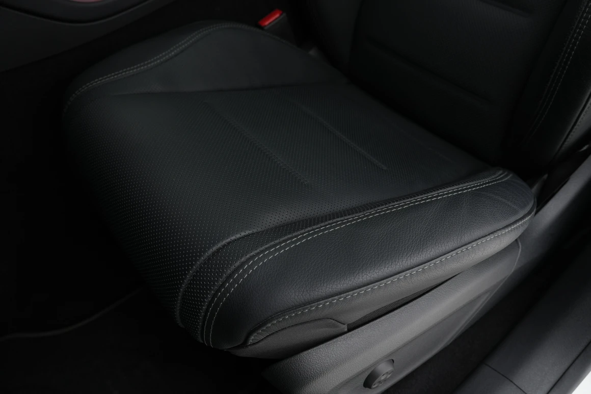 Mercedes-Benz GLE-Class - Фото 34