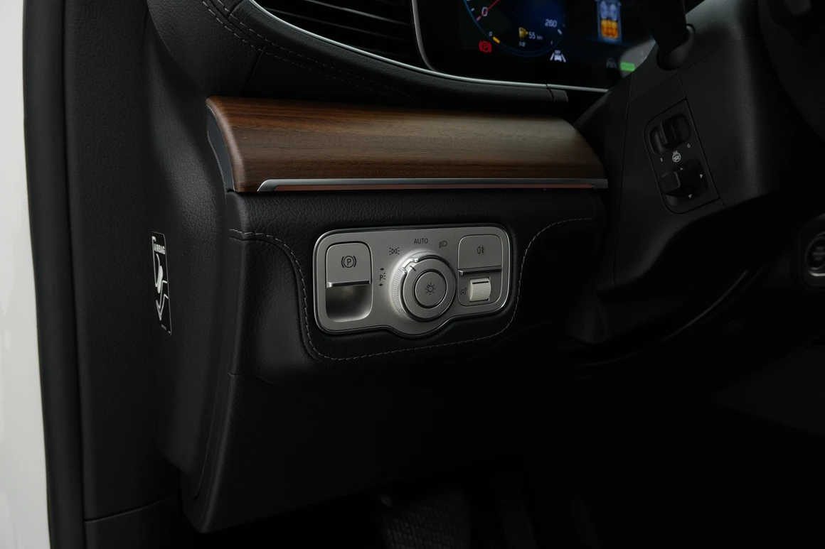 Mercedes-Benz GLE-Class - Фото 36