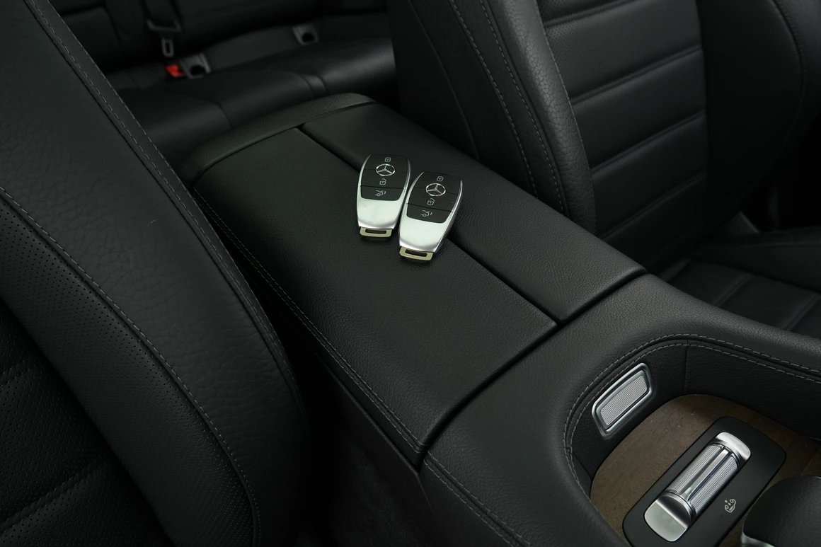 Mercedes-Benz GLE-Class - Фото 52