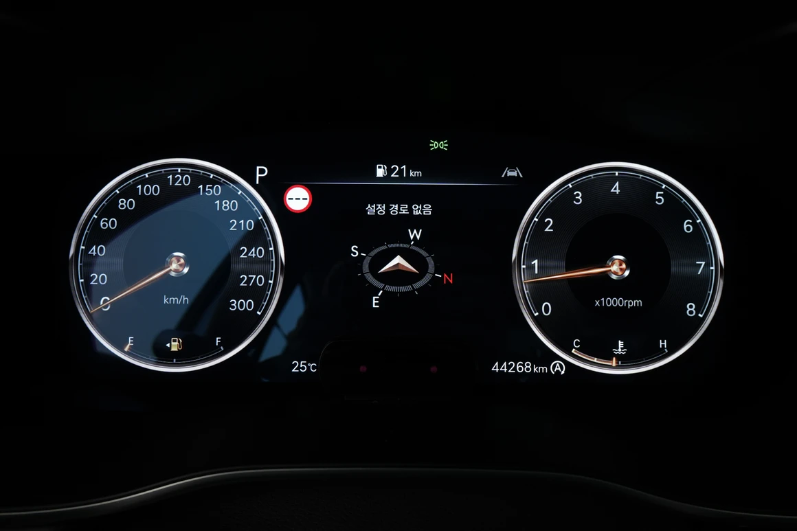 Genesis G70 - Фото 26