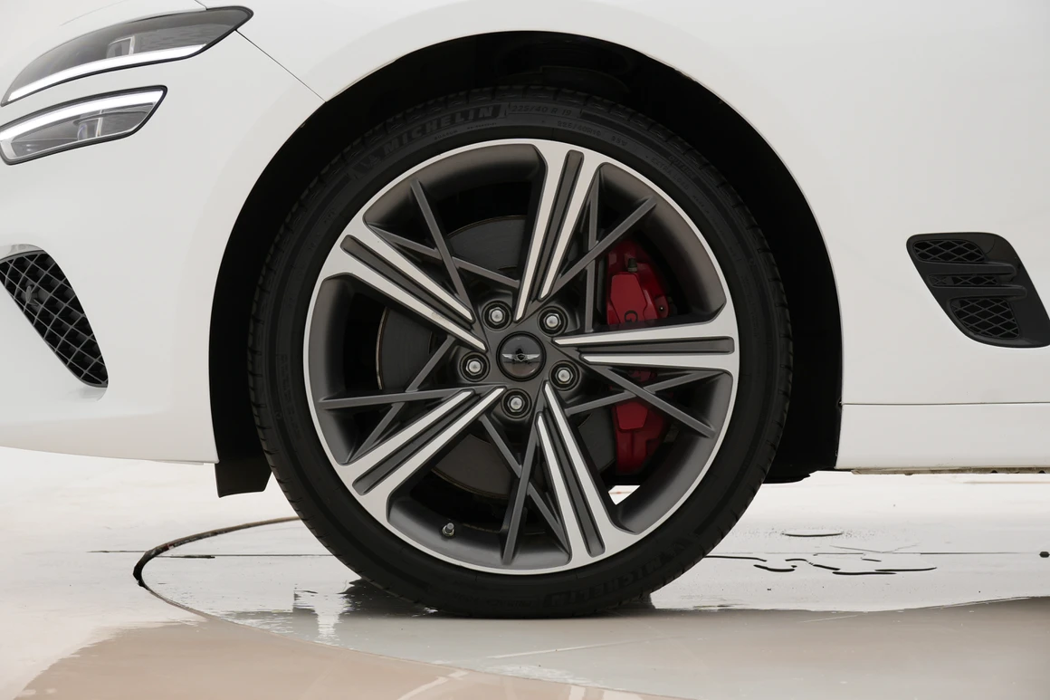 Genesis G70 - Фото 13