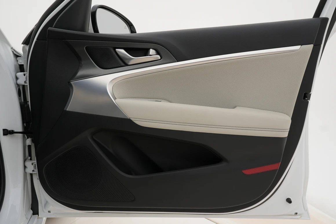 Genesis G70 - Фото 22