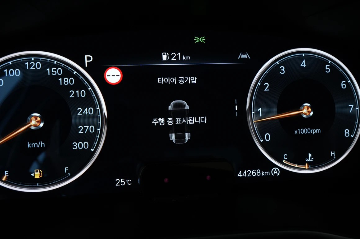 Genesis G70 - Фото 28