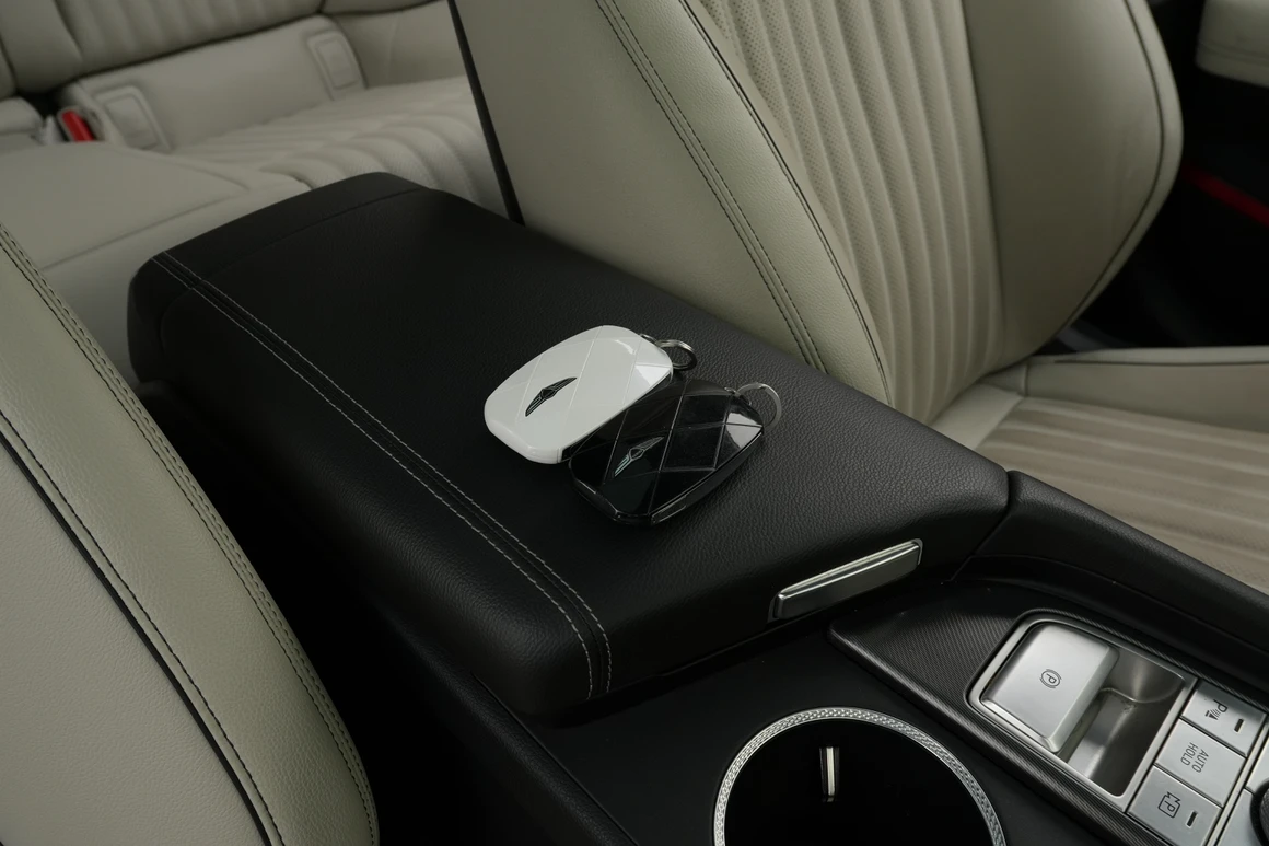Genesis G70 - Фото 30
