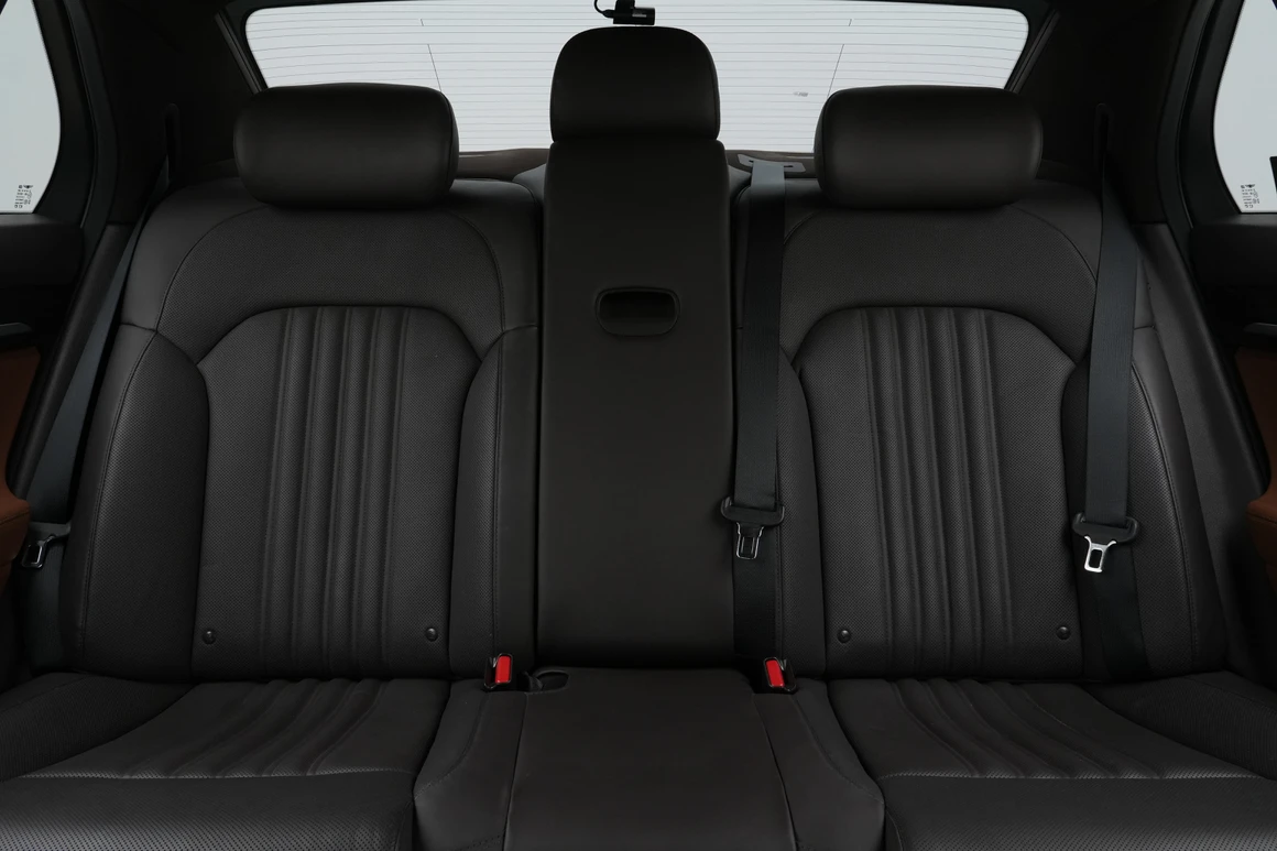 Genesis G90 - Фото 32