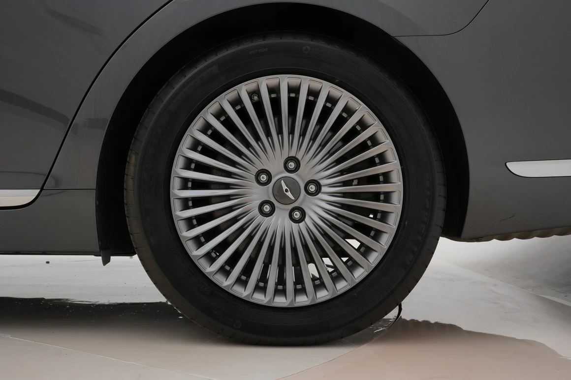 Genesis G90 - Фото 14