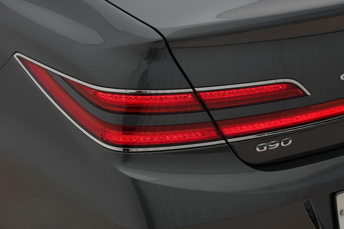 Genesis G90 - Фото 11