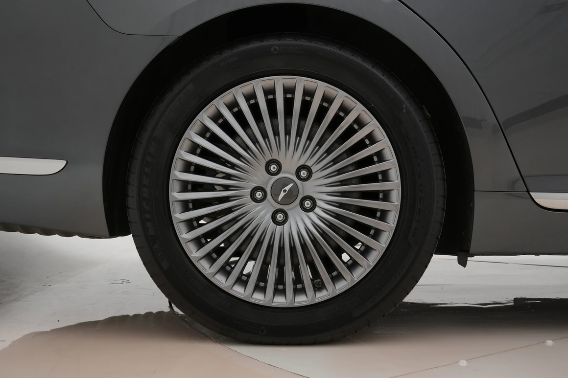 Genesis G90 - Фото 15