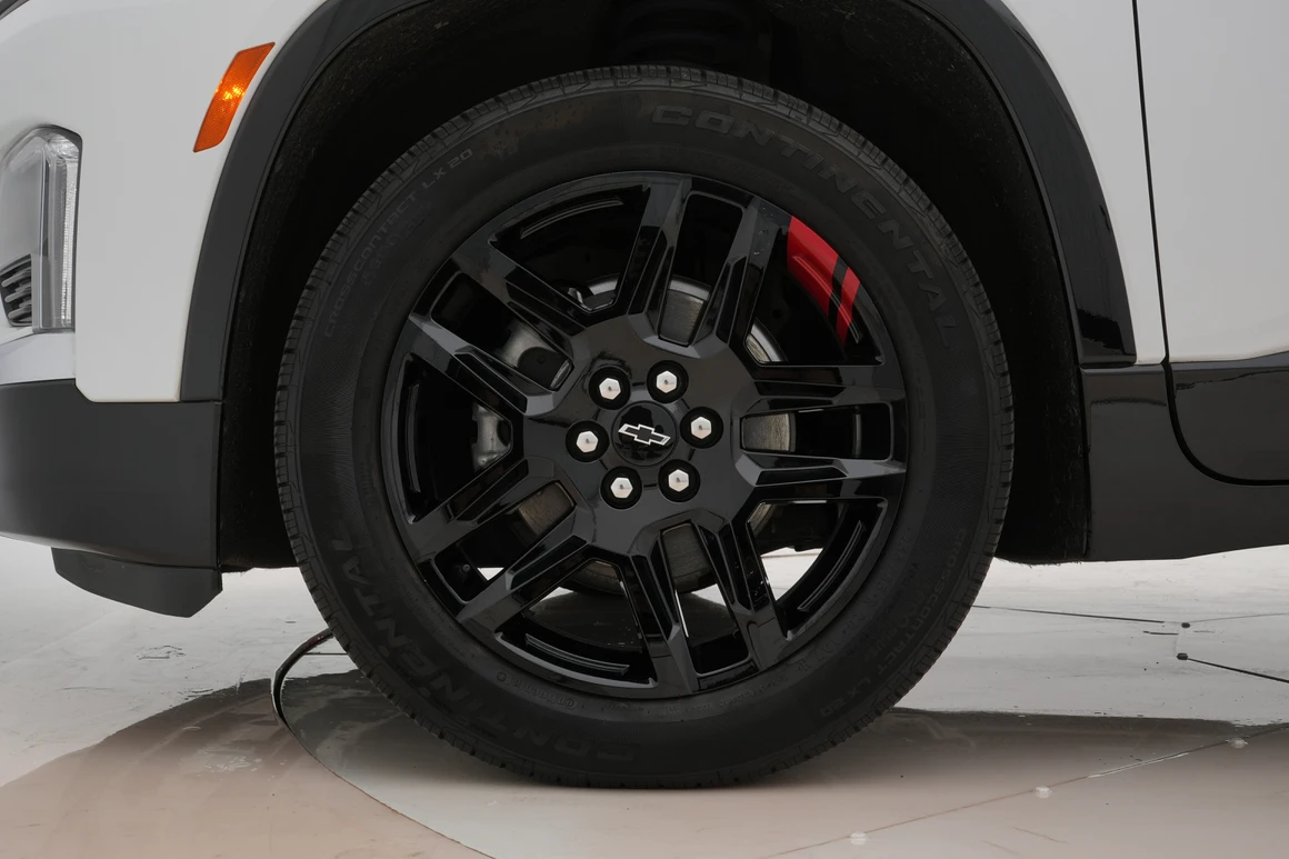 Chevrolet Traverse - Фото 13