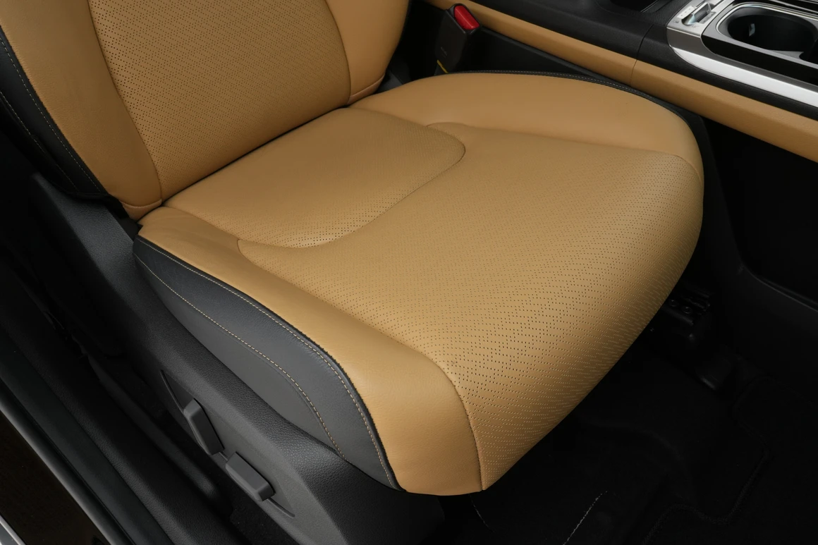 Kia Carnival - Фото 30