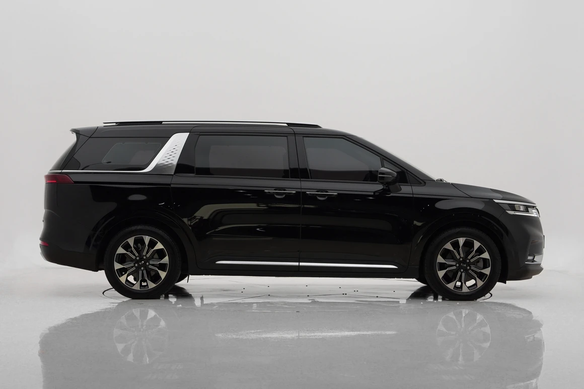Kia Carnival - Фото 7