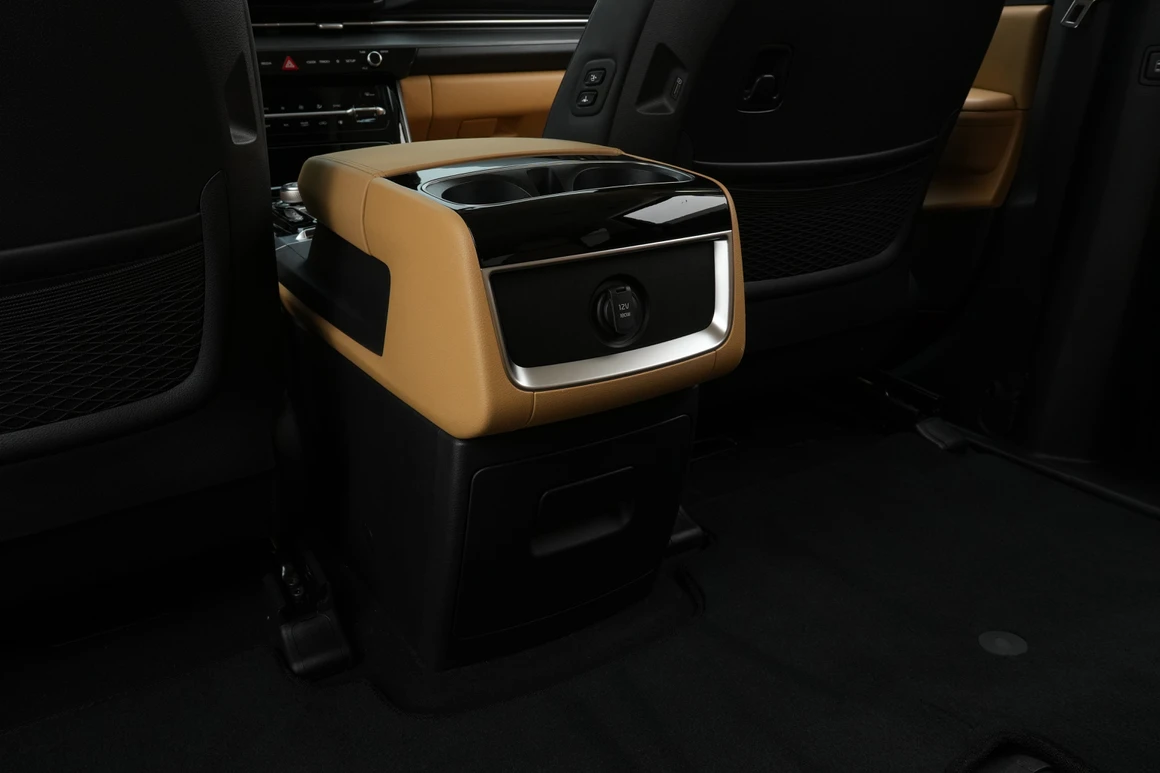 Kia Carnival - Фото 34