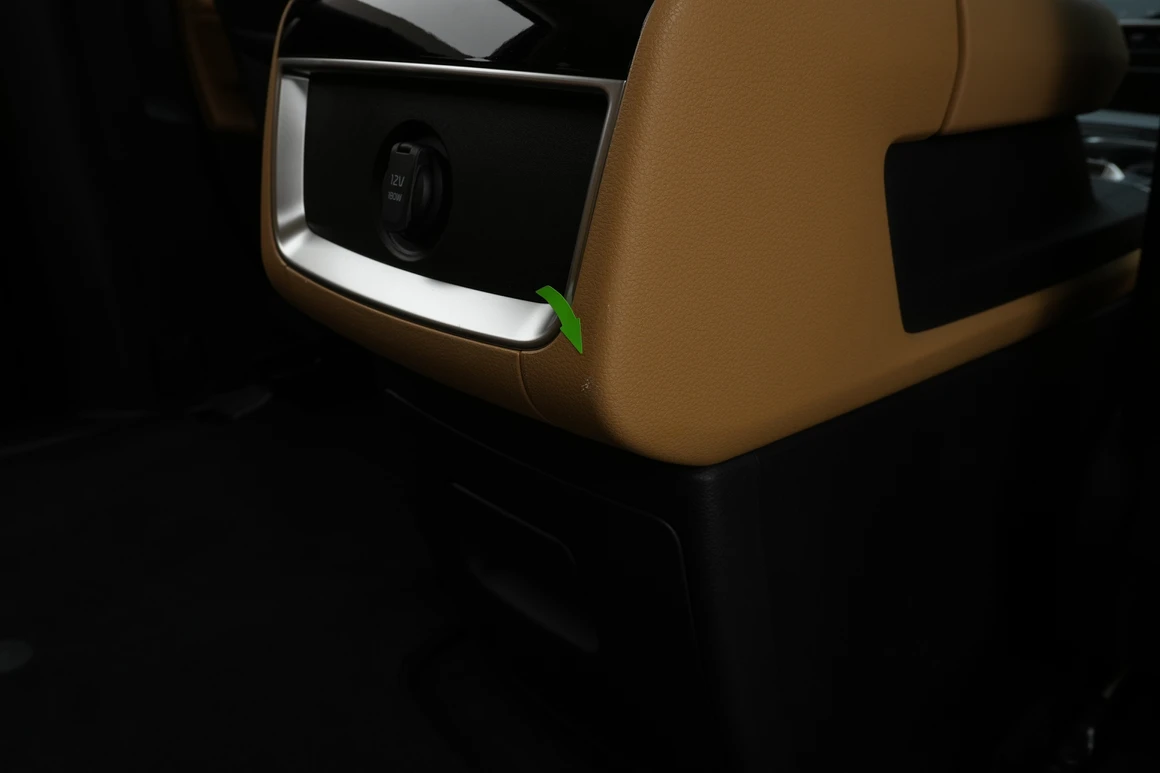 Kia Carnival - Фото 47