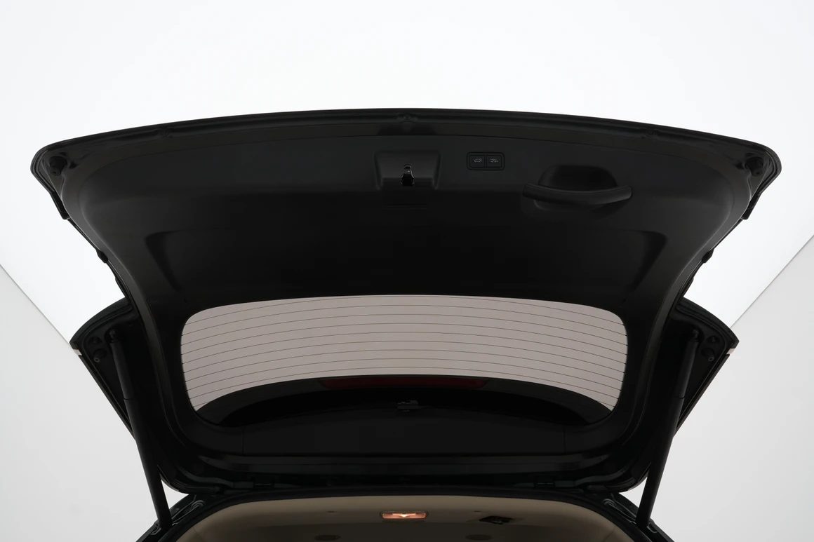 Kia Carnival - Фото 37