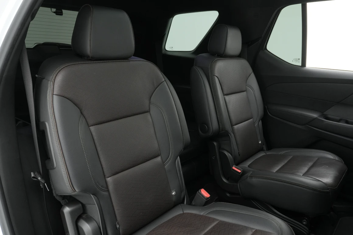 Chevrolet Traverse - Фото 24