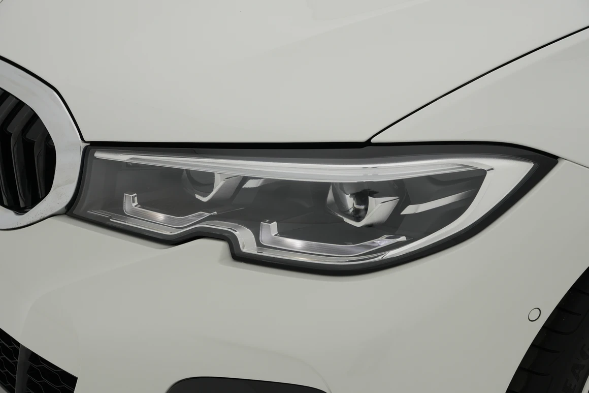 BMW 3-Series - Фото 9