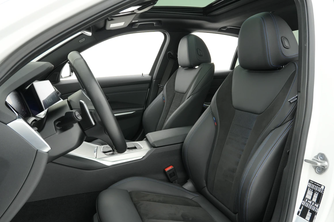 BMW 3-Series - Фото 17