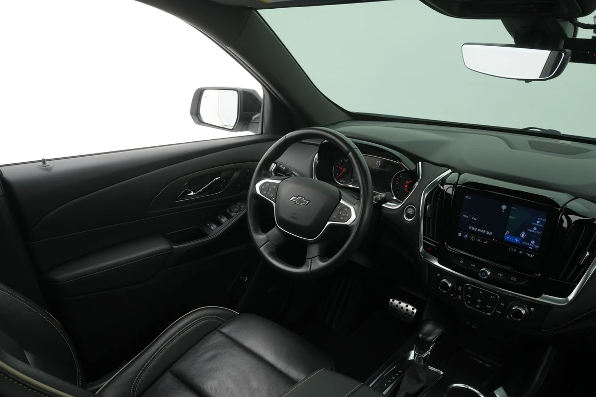 Chevrolet Traverse - Фото 16