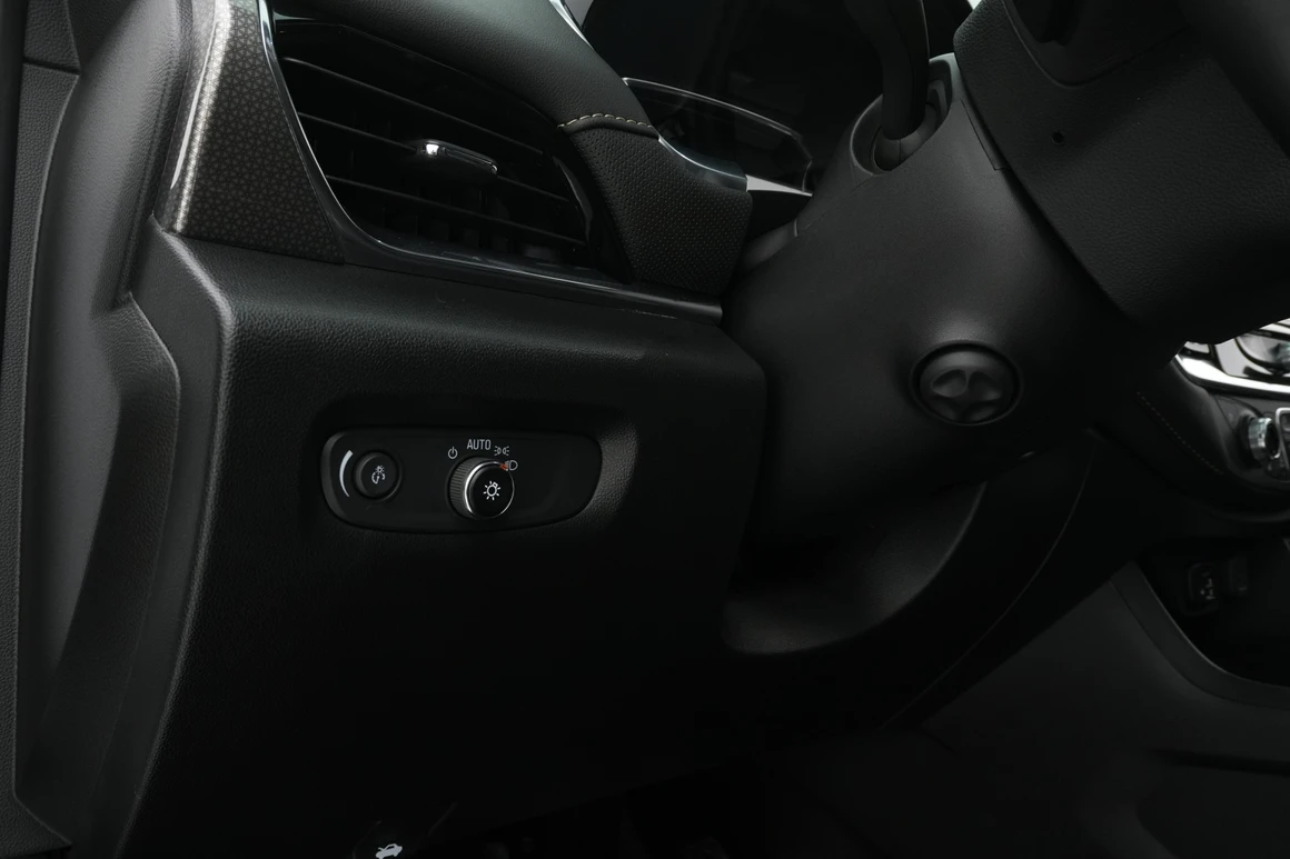 Chevrolet Traverse - Фото 23