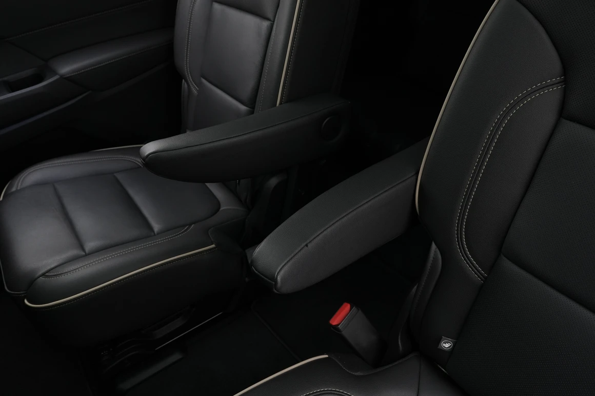 Chevrolet Traverse - Фото 31