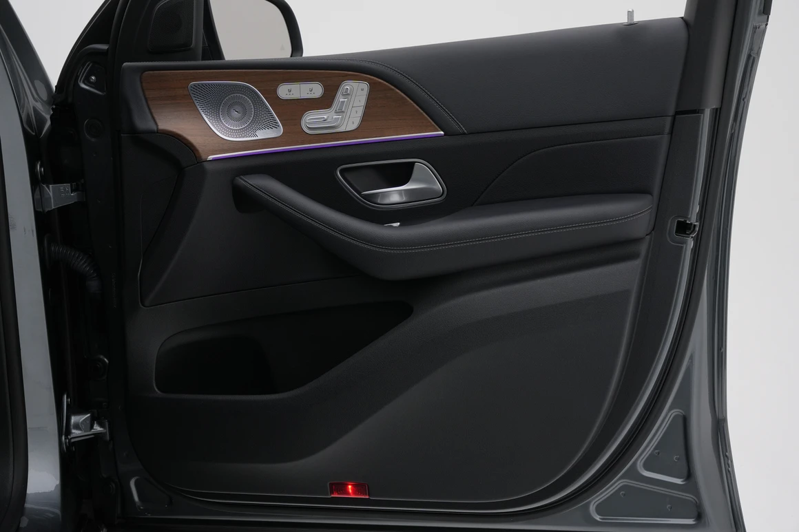 Mercedes-Benz GLS-Class - Фото 21