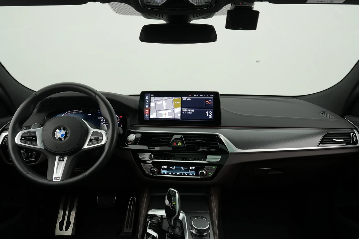 BMW Gran Turismo - Фото 17