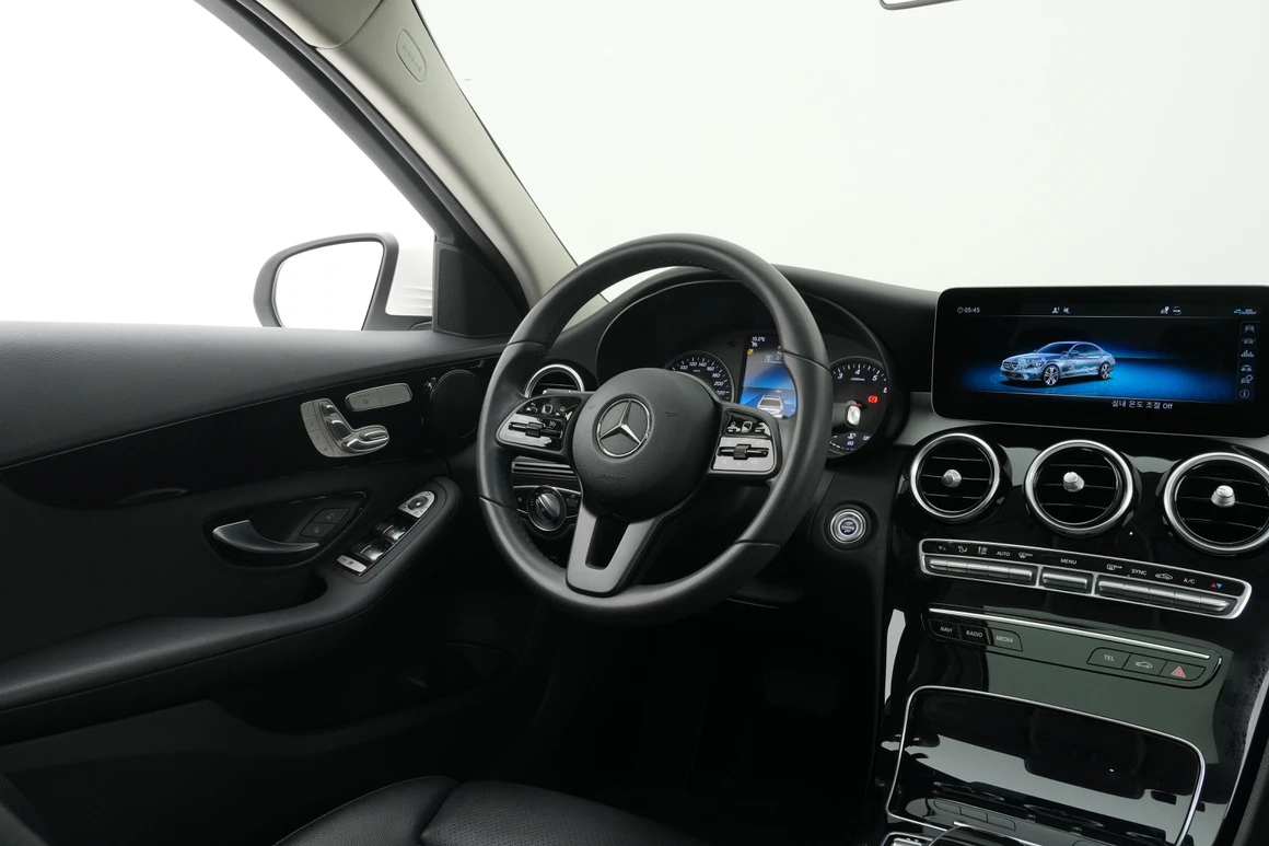 Mercedes-Benz C-Class - Фото 17