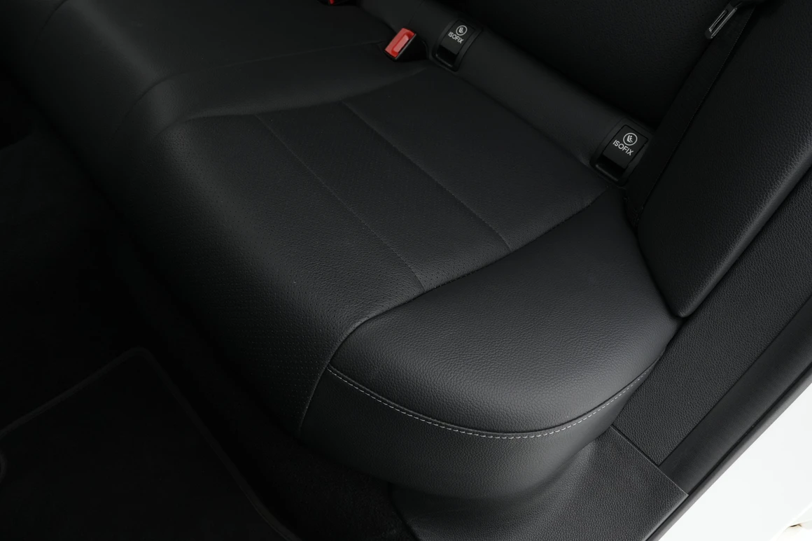 Mercedes-Benz C-Class - Фото 31