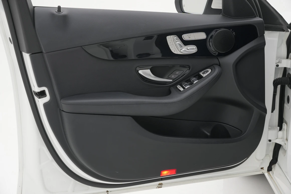 Mercedes-Benz C-Class - Фото 19