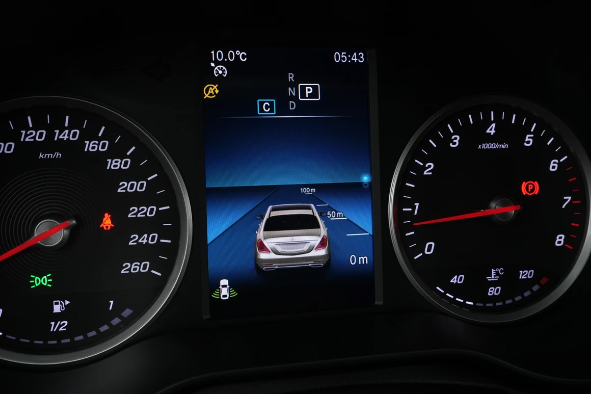 Mercedes-Benz C-Class - Фото 26