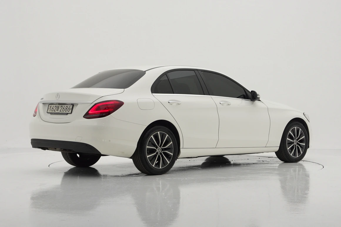 Mercedes-Benz C-Class - Фото 6