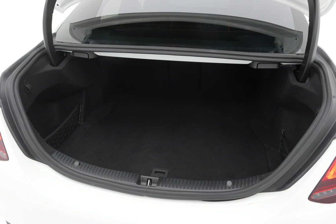 Mercedes-Benz C-Class - Фото 35
