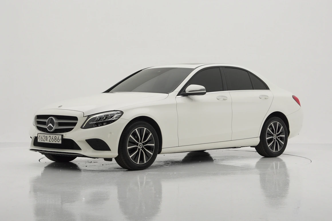 Mercedes-Benz C-Class - Фото 2