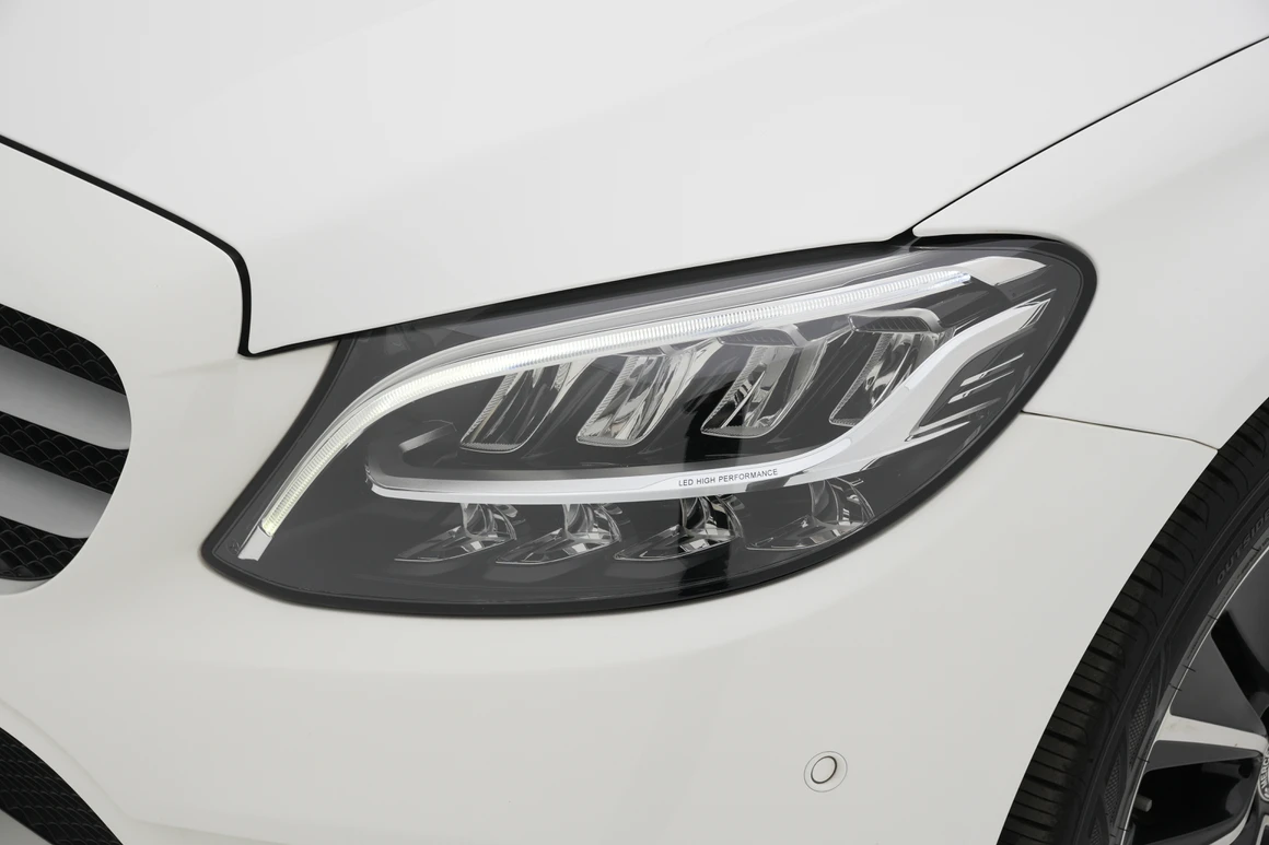Mercedes-Benz C-Class - Фото 9