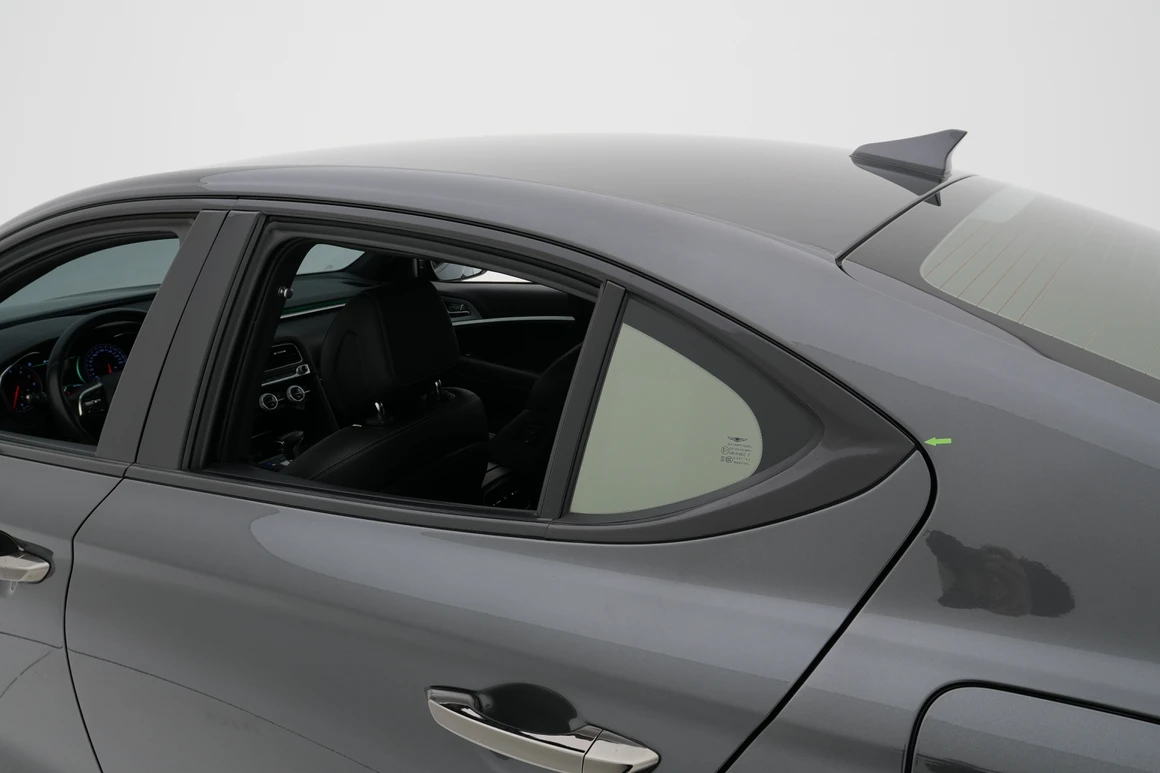 Genesis G70 - Фото 40