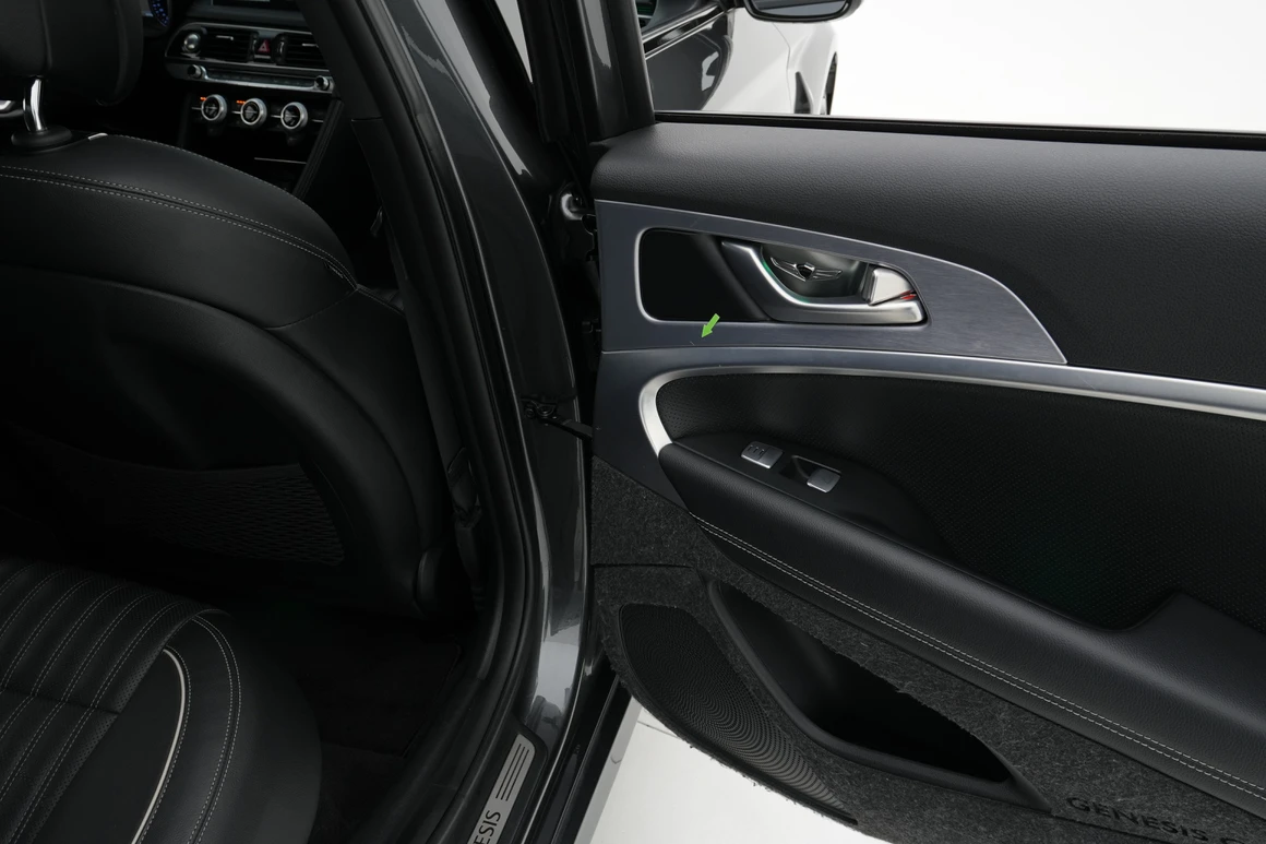 Genesis G70 - Фото 54