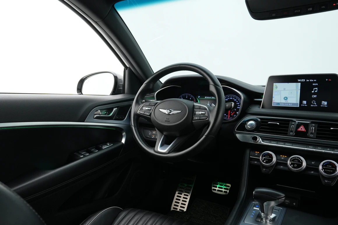 Genesis G70 - Фото 17