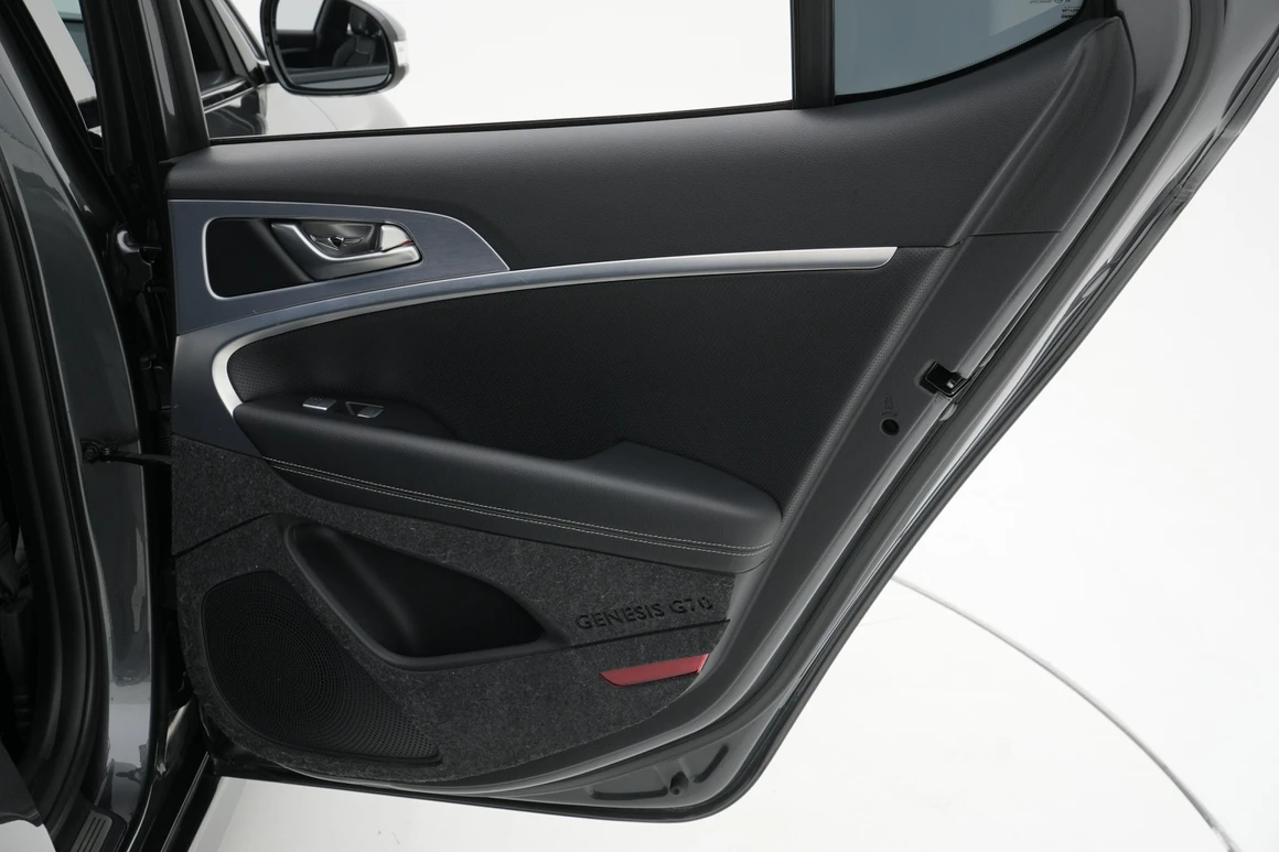 Genesis G70 - Фото 21