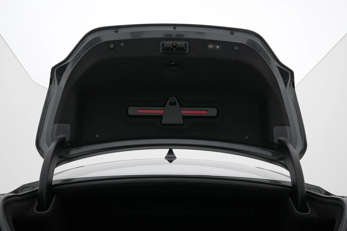 Genesis G70 - Фото 34