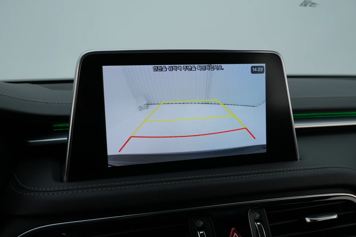 Genesis G70 - Фото 27