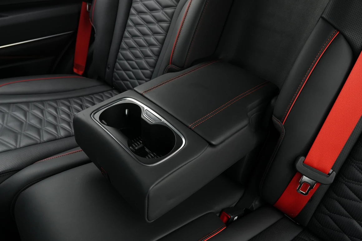Genesis GV80 - Фото 33