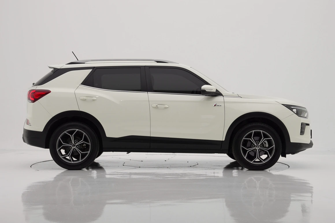KG Mobility (Ssangyong) Korando - Фото 7