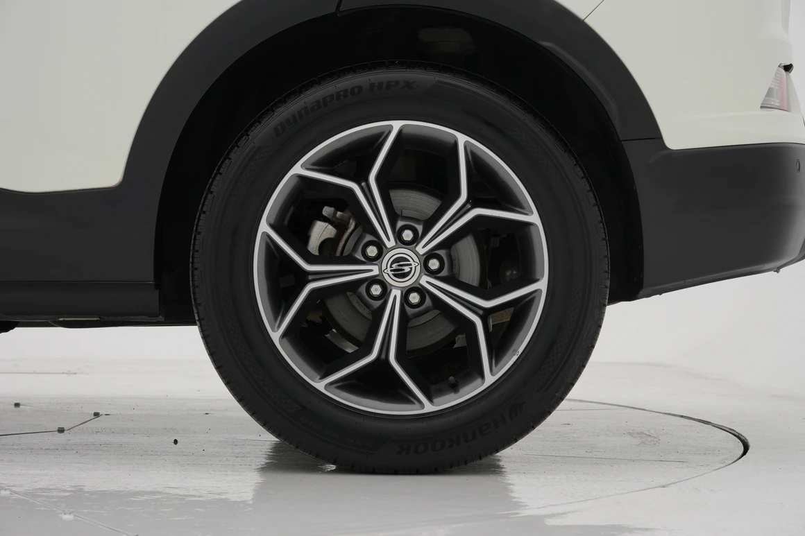 KG Mobility (Ssangyong) Korando - Фото 14