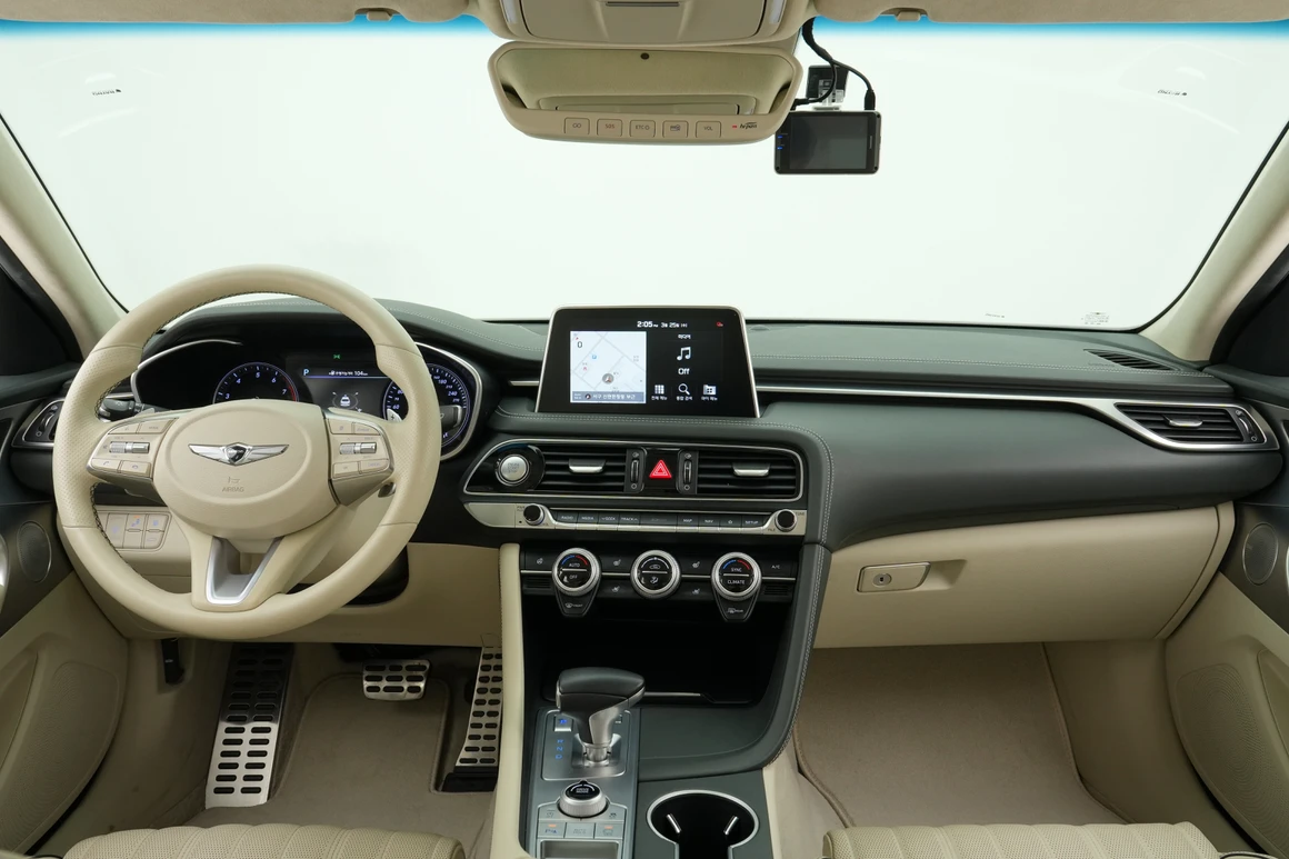 Genesis G70 - Фото 18