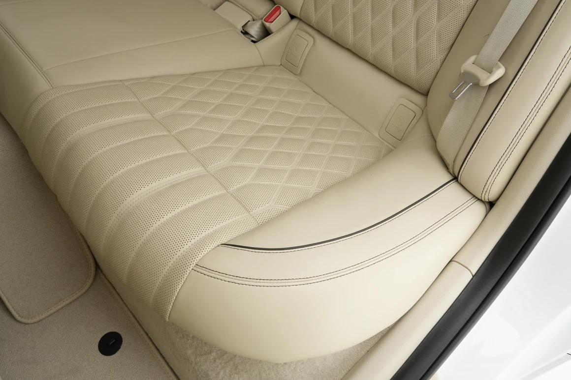Genesis G70 - Фото 32