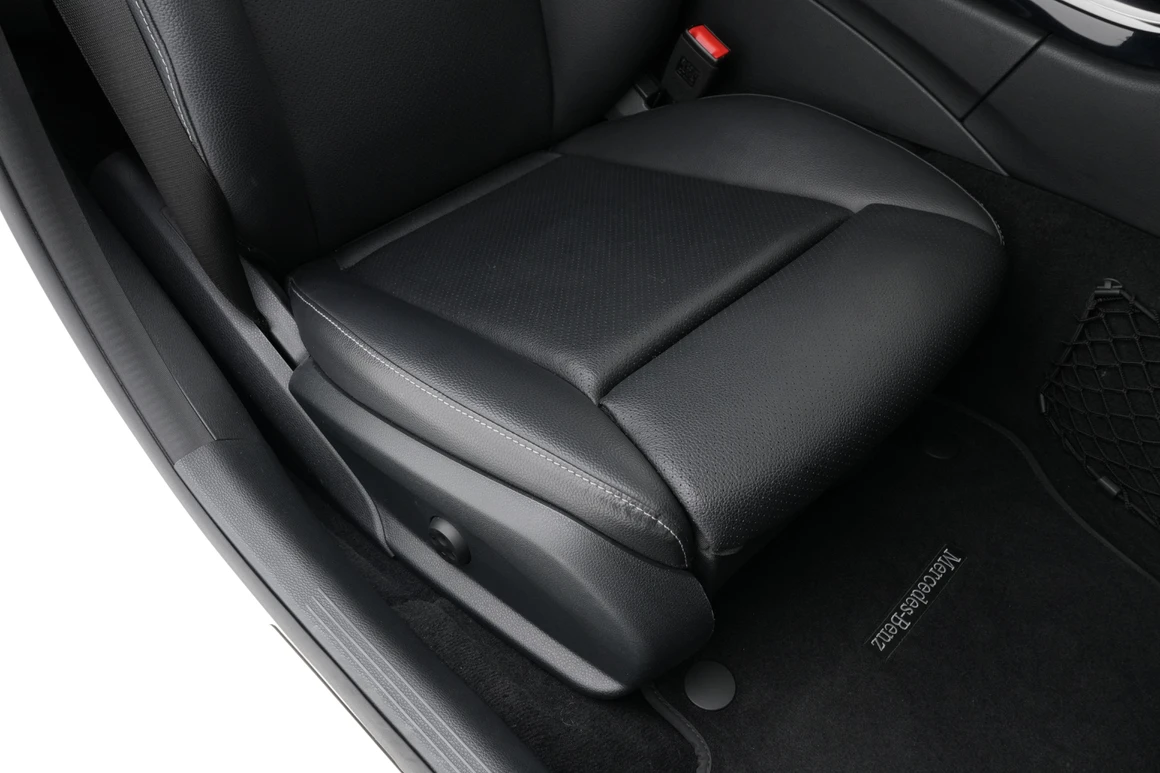 Mercedes-Benz C-Class - Фото 28