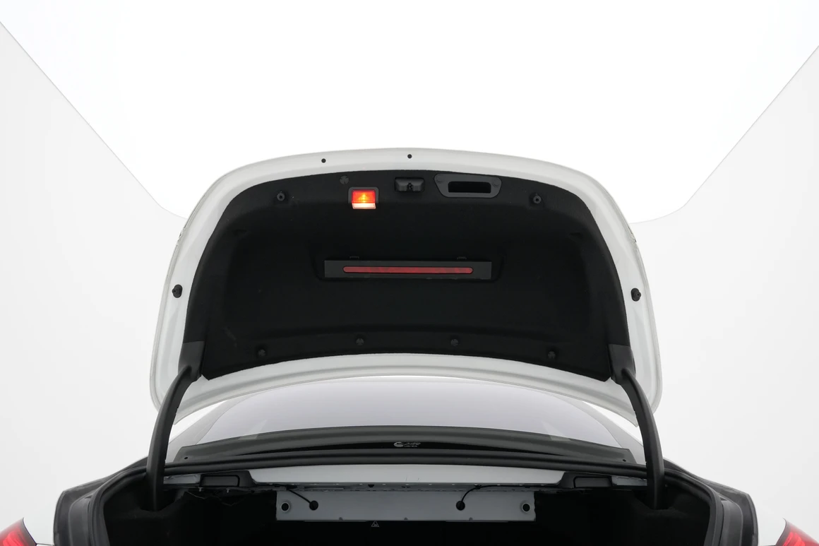 Mercedes-Benz C-Class - Фото 34