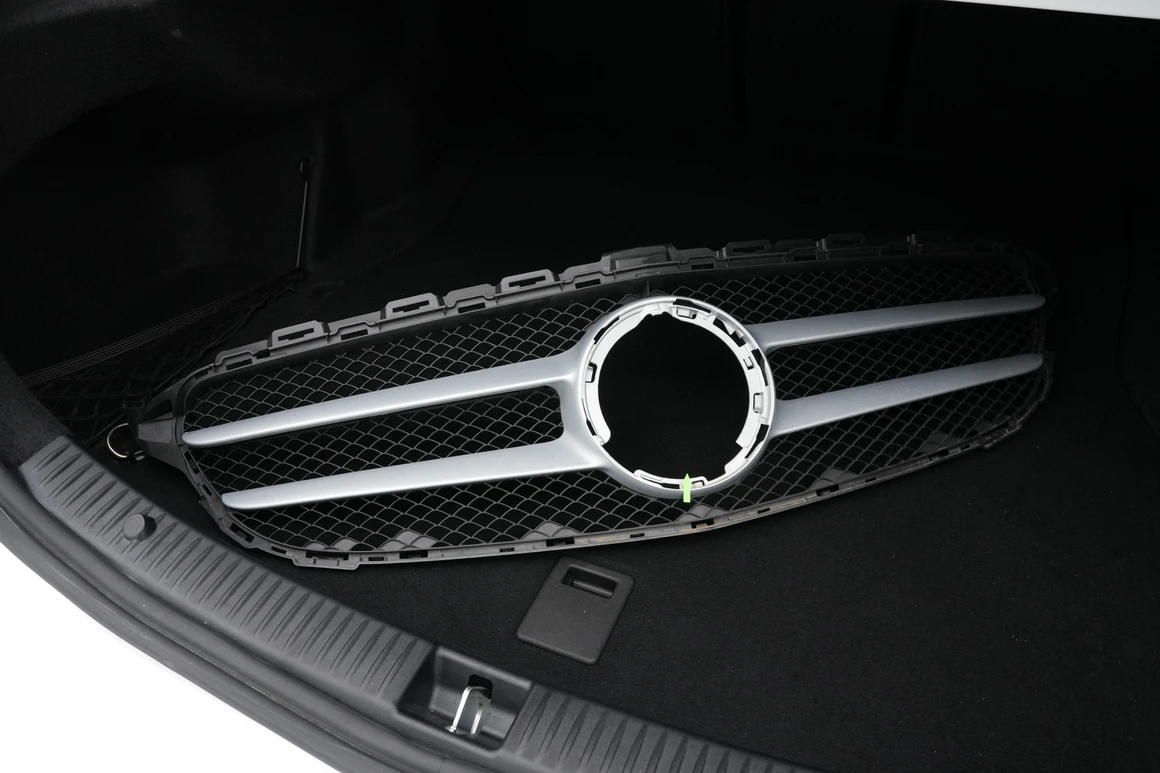 Mercedes-Benz C-Class - Фото 40