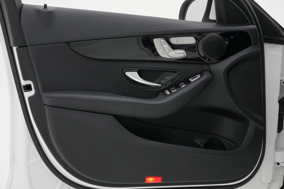 Mercedes-Benz C-Class - Фото 19