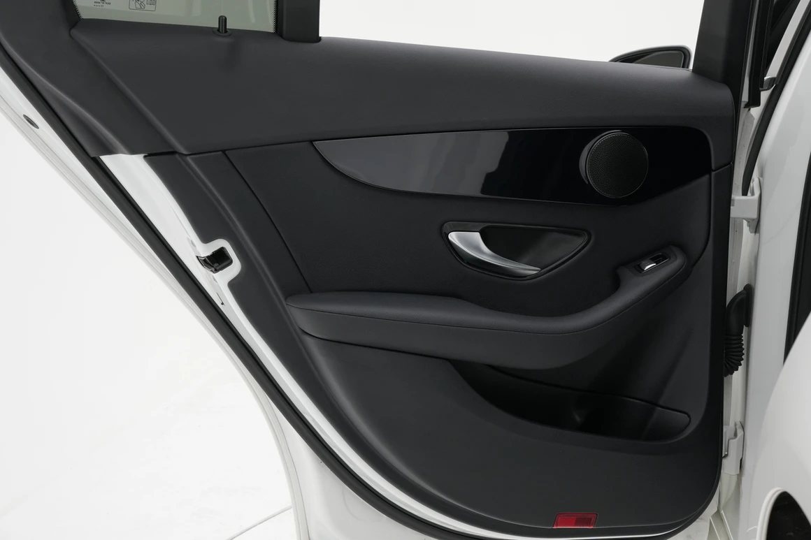 Mercedes-Benz C-Class - Фото 20